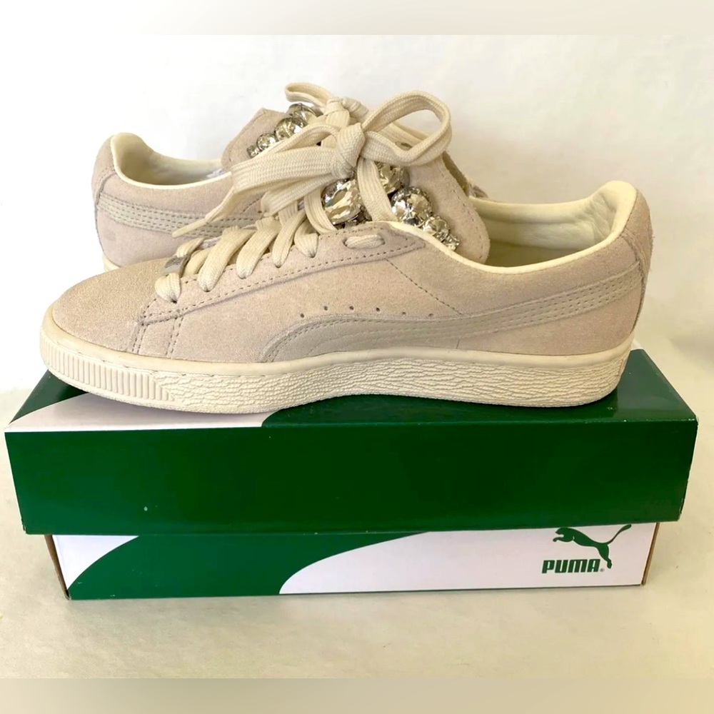 Puma LADIES WHISPER WHITE BASKET JEWELS SNEAKERS 361884 02 Size US 6 UK 3.5 NIB